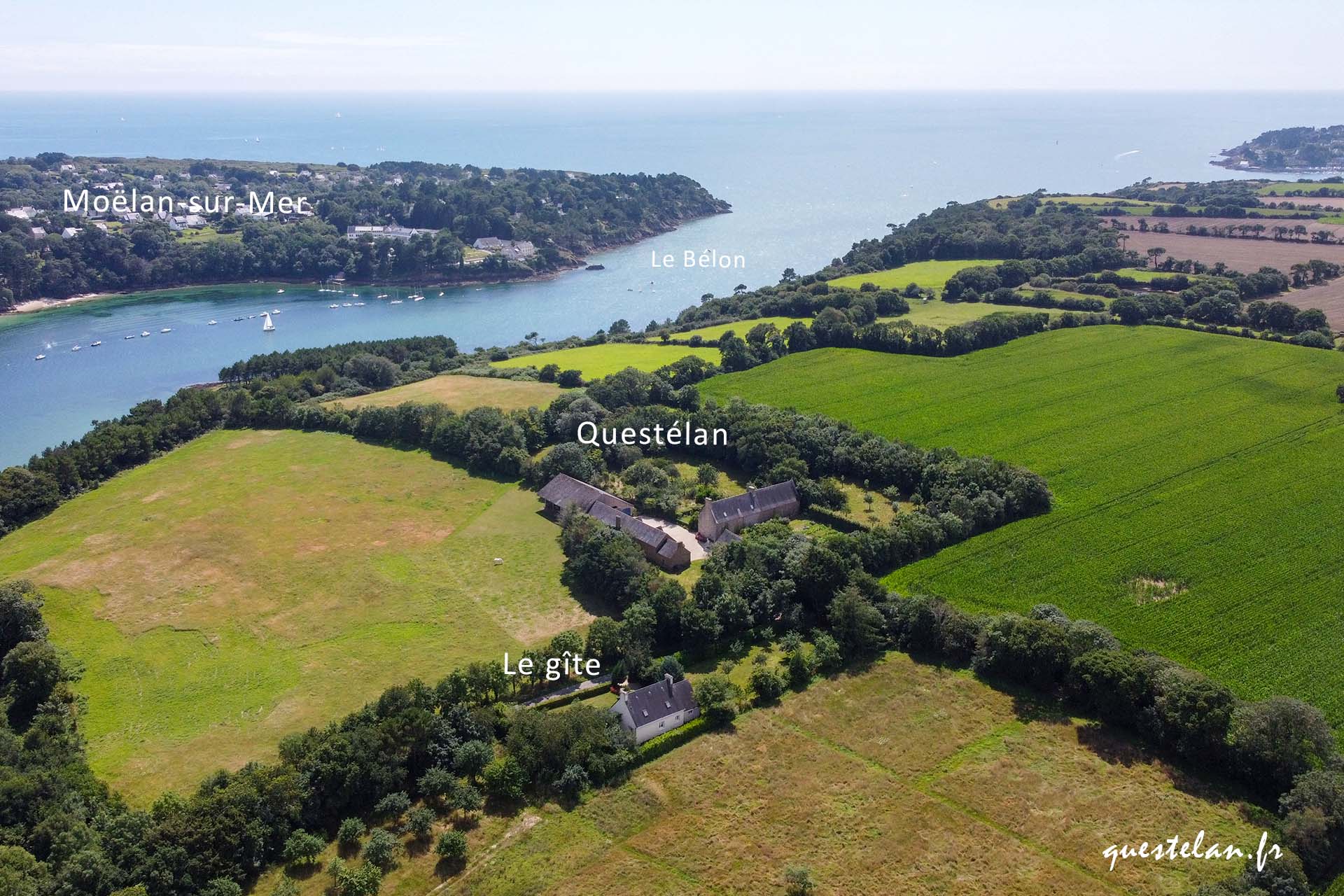 Situation du gîte de Questelan Vue aérienne